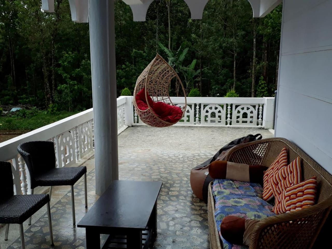 Bluebell Homestay Chikmagalūr Buitenkant foto